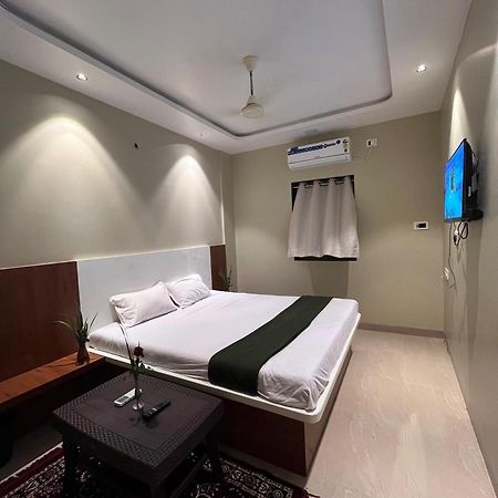Hotel Sun Lodging Bhiwandi Exterior foto